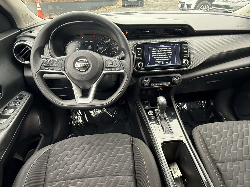 Used 2021 Nissan Kicks SV image 15