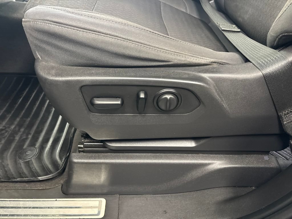 Used 2019 Chevrolet Silverado 1500 RST w/ All-Star Edition AWD/4WD image 26