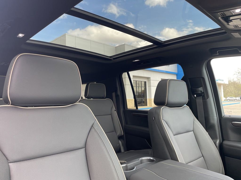 New 2026 Chevrolet Suburban Premier w/ Sun And Tow Package image 32
