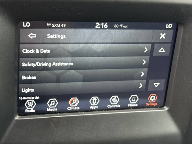 Used 2020 Jeep Compass Latitude w/ Cold Weather Group AWD/4WD image 27
