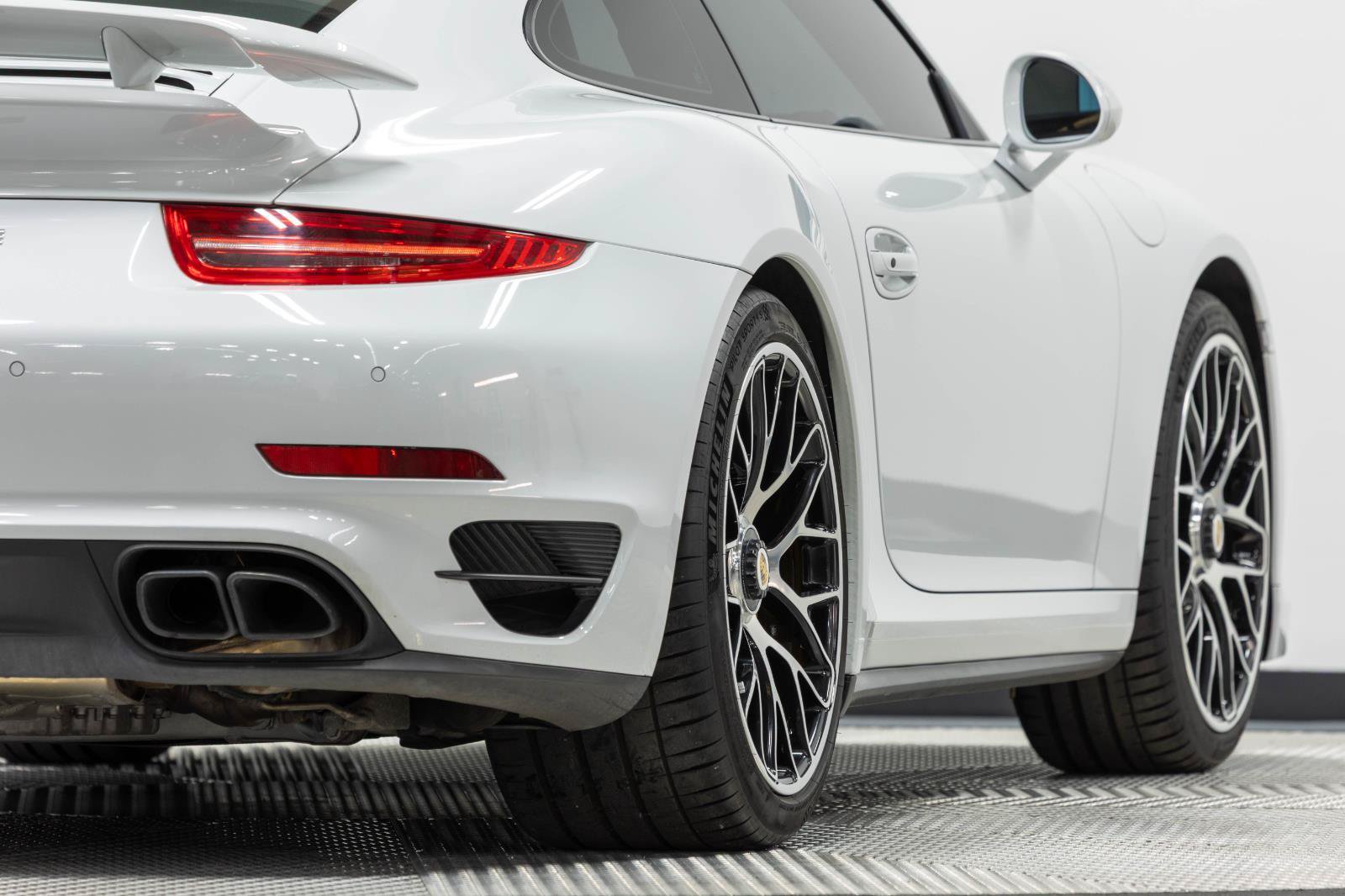 Used 2015 Porsche 911 Turbo S AWD/4WD image 21