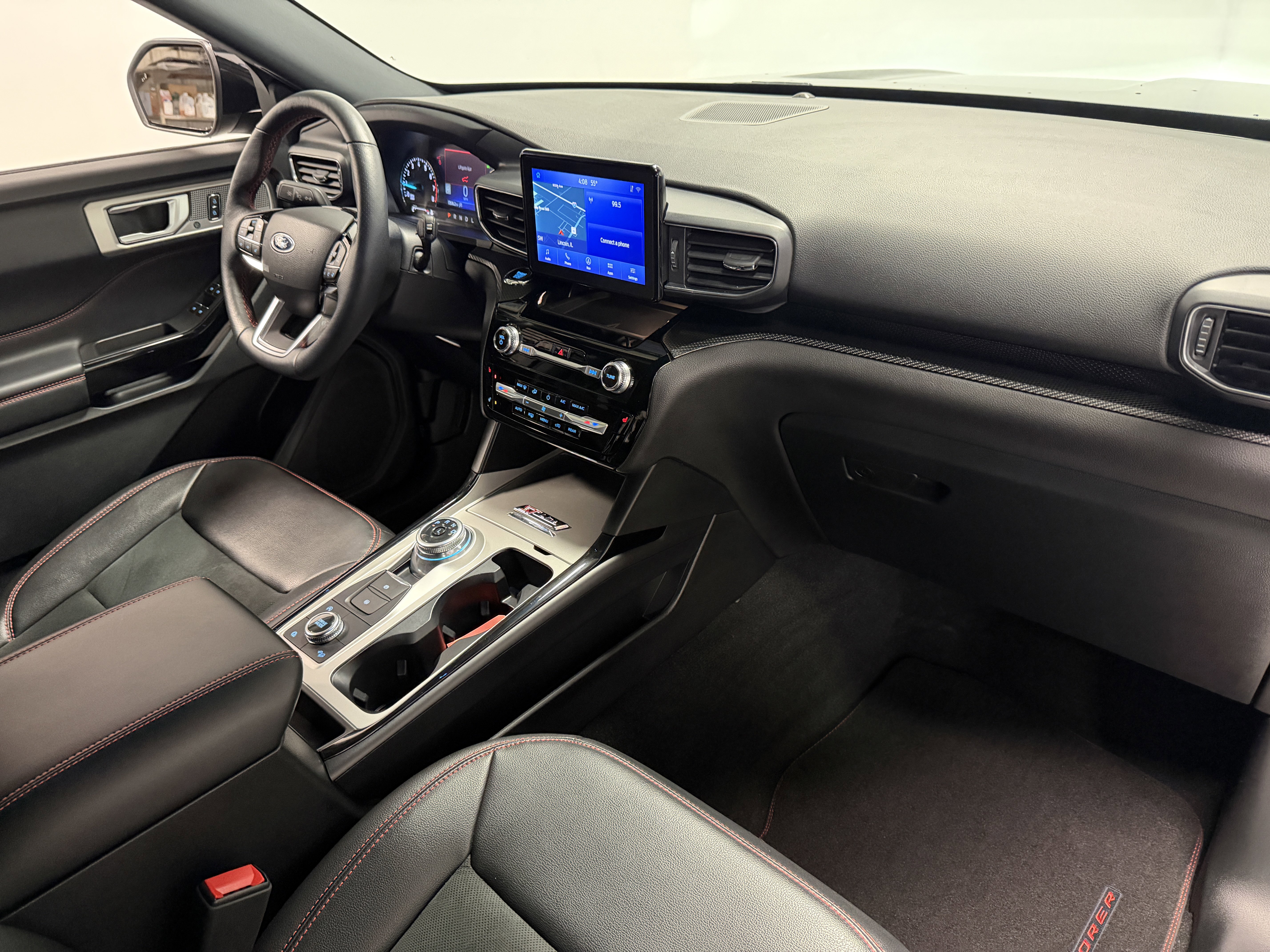 Used 2024 Ford Explorer ST-Line w/ Class IV Trailer Tow Package image 21