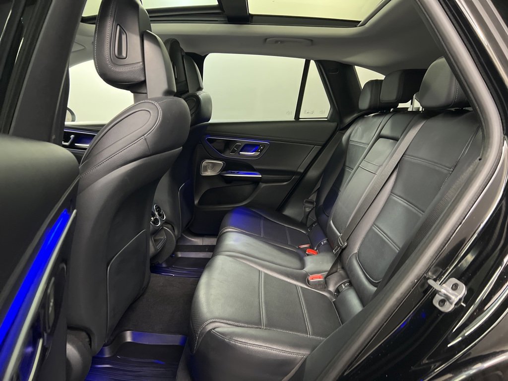 Used 2023 Mercedes-Benz GLC 300 4MATIC image 30
