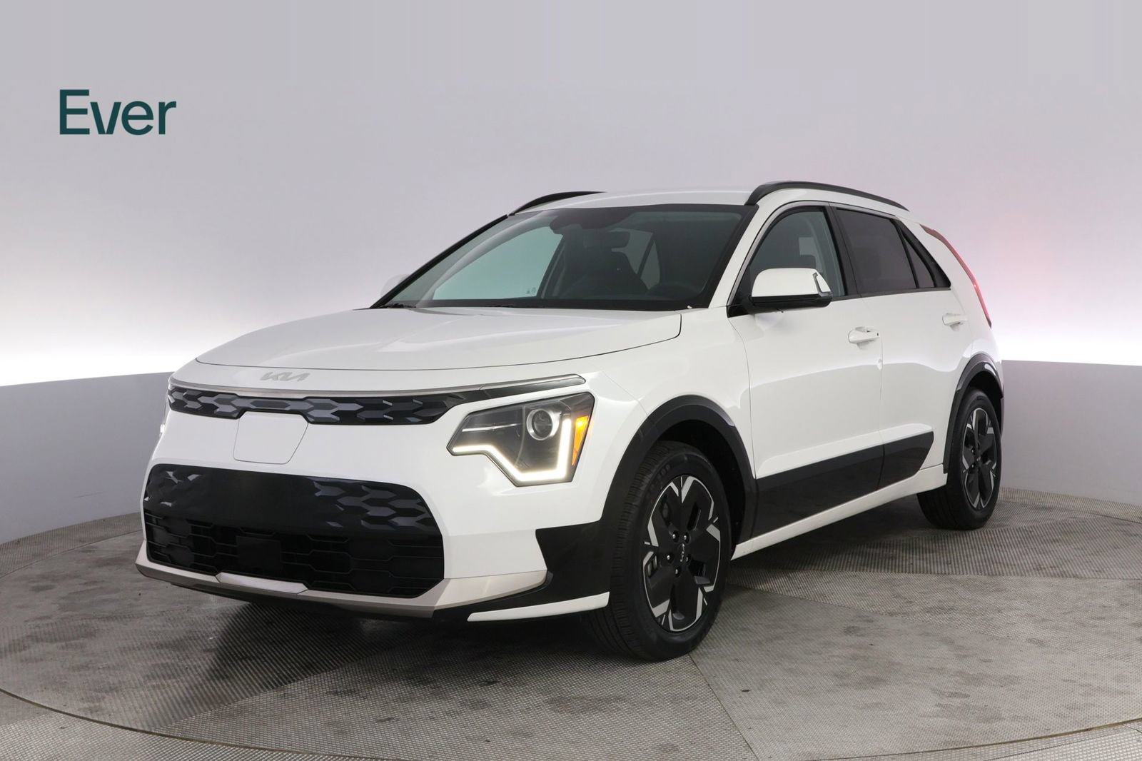 Used 2024 Kia Niro Wind FWD image 2