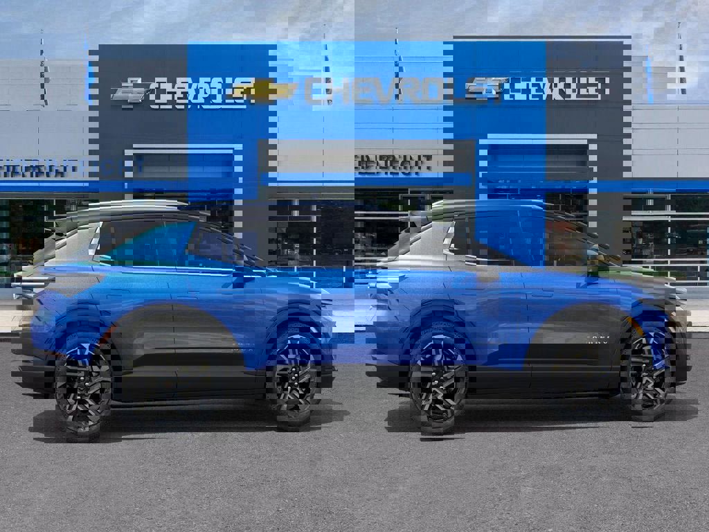 New 2026 Chevrolet Equinox EV LT image 5