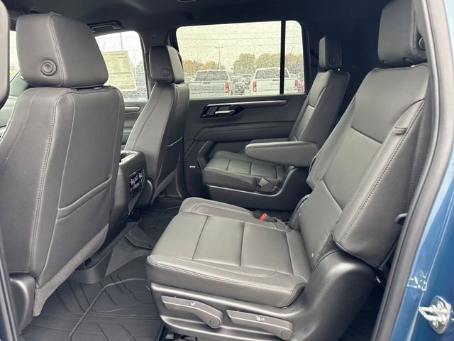 New 2026 Chevrolet Suburban LT image 24