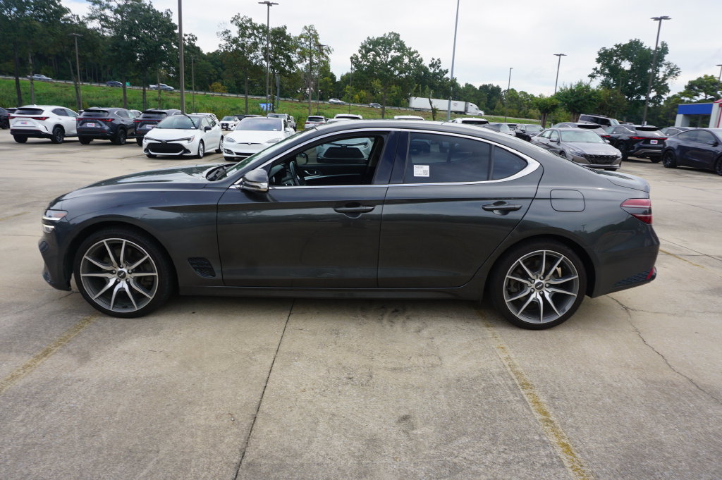 Used 2022 Genesis G70 3.3T RWD image 19
