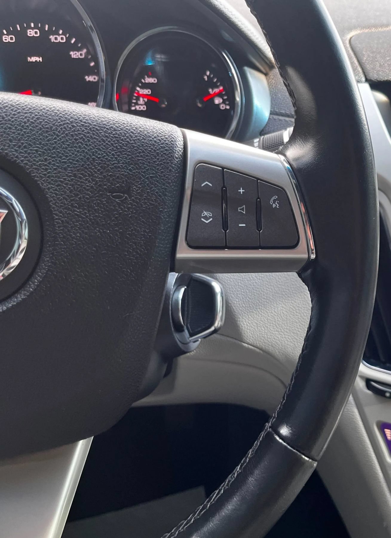 Used 2014 Cadillac CTS Coupe RWD image 28
