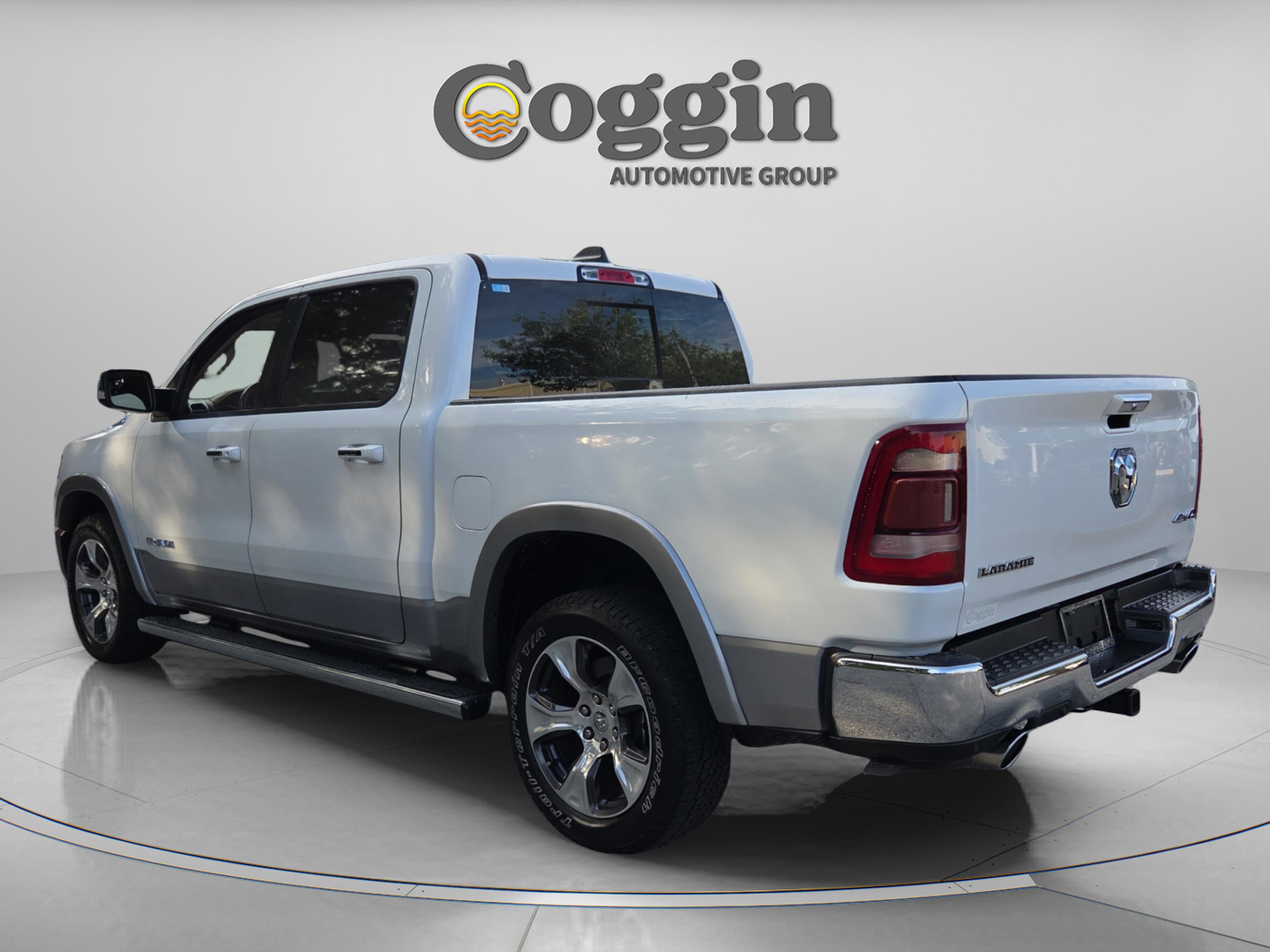 Used 2021 RAM 1500 Laramie AWD/4WD image 3