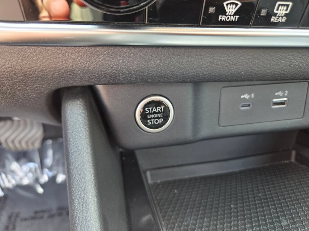 Used 2023 Nissan Rogue SV FWD image 24