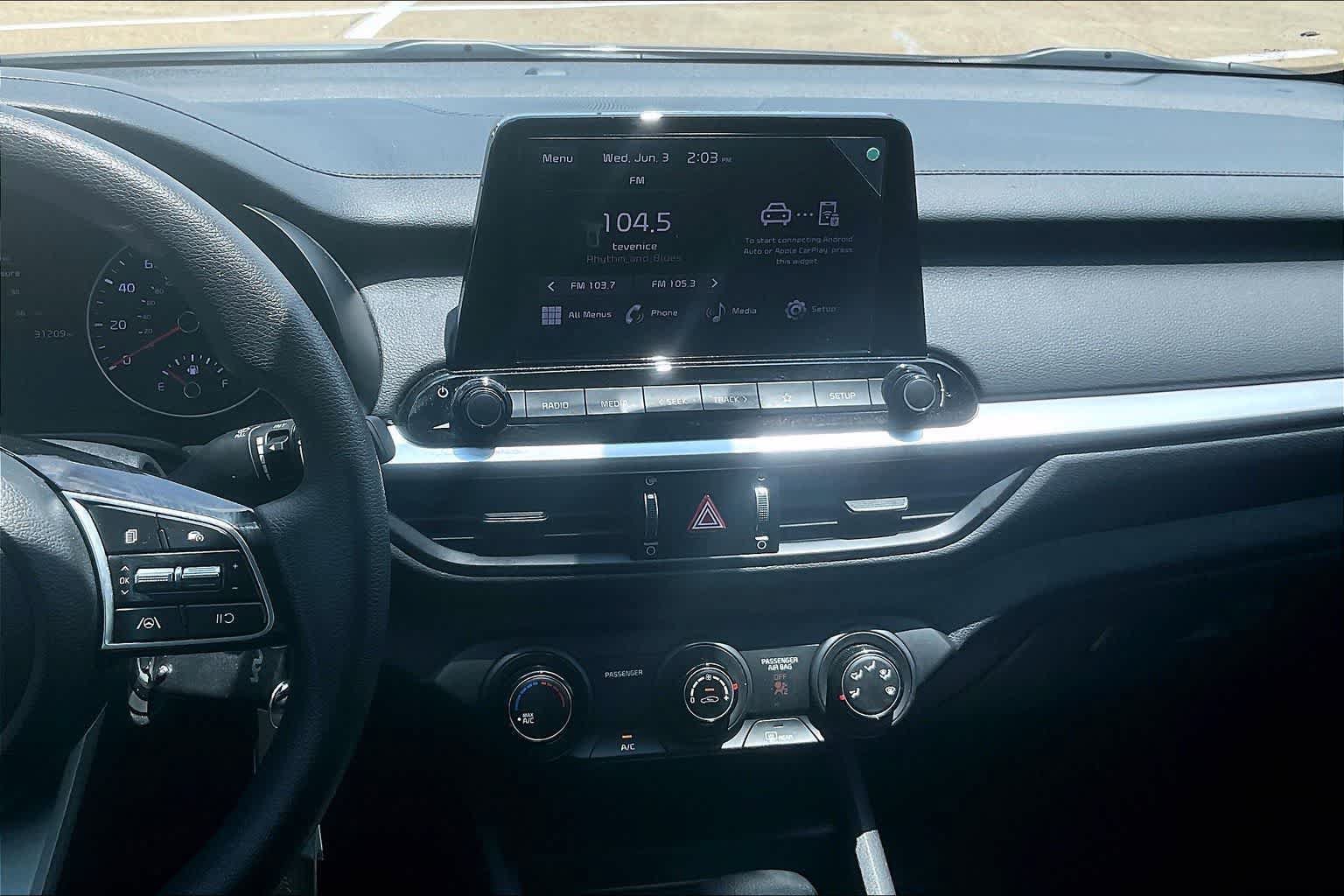 Certified 2022 Kia Forte LXS FWD image 13