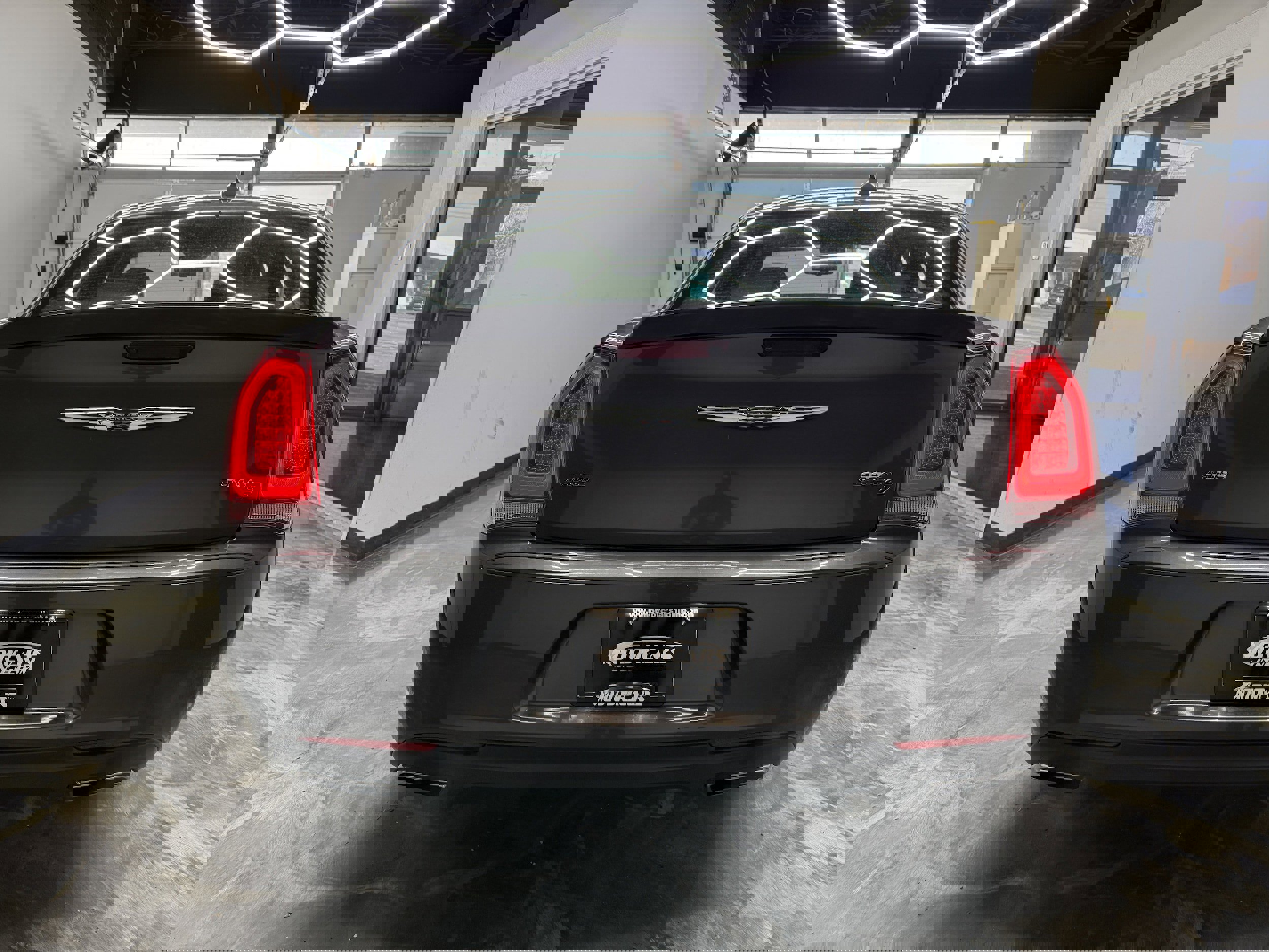 Used 2017 Chrysler 300 S image 4