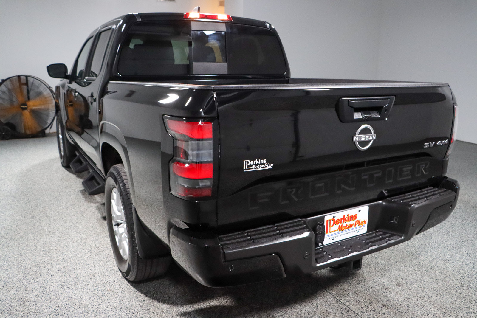 Used 2023 Nissan Frontier SV w/ SV Convenience Package AWD/4WD image 9