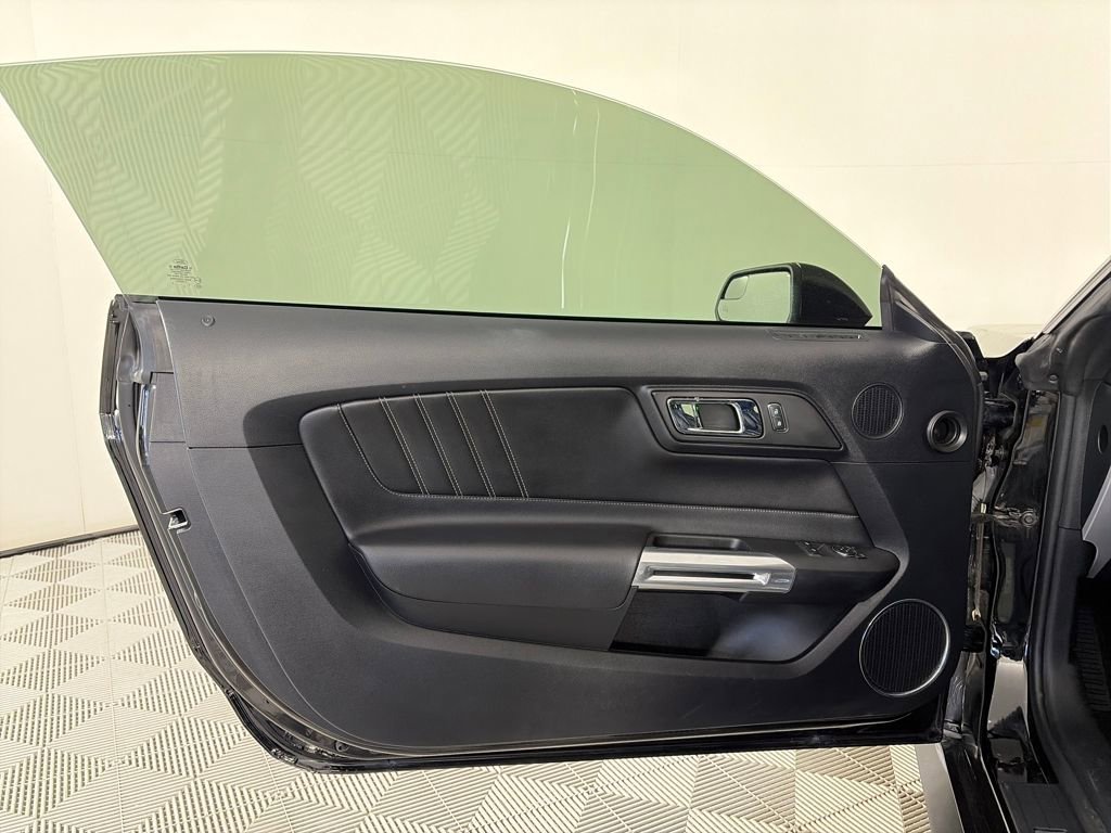 Used 2015 Ford Mustang GT Premium image 10