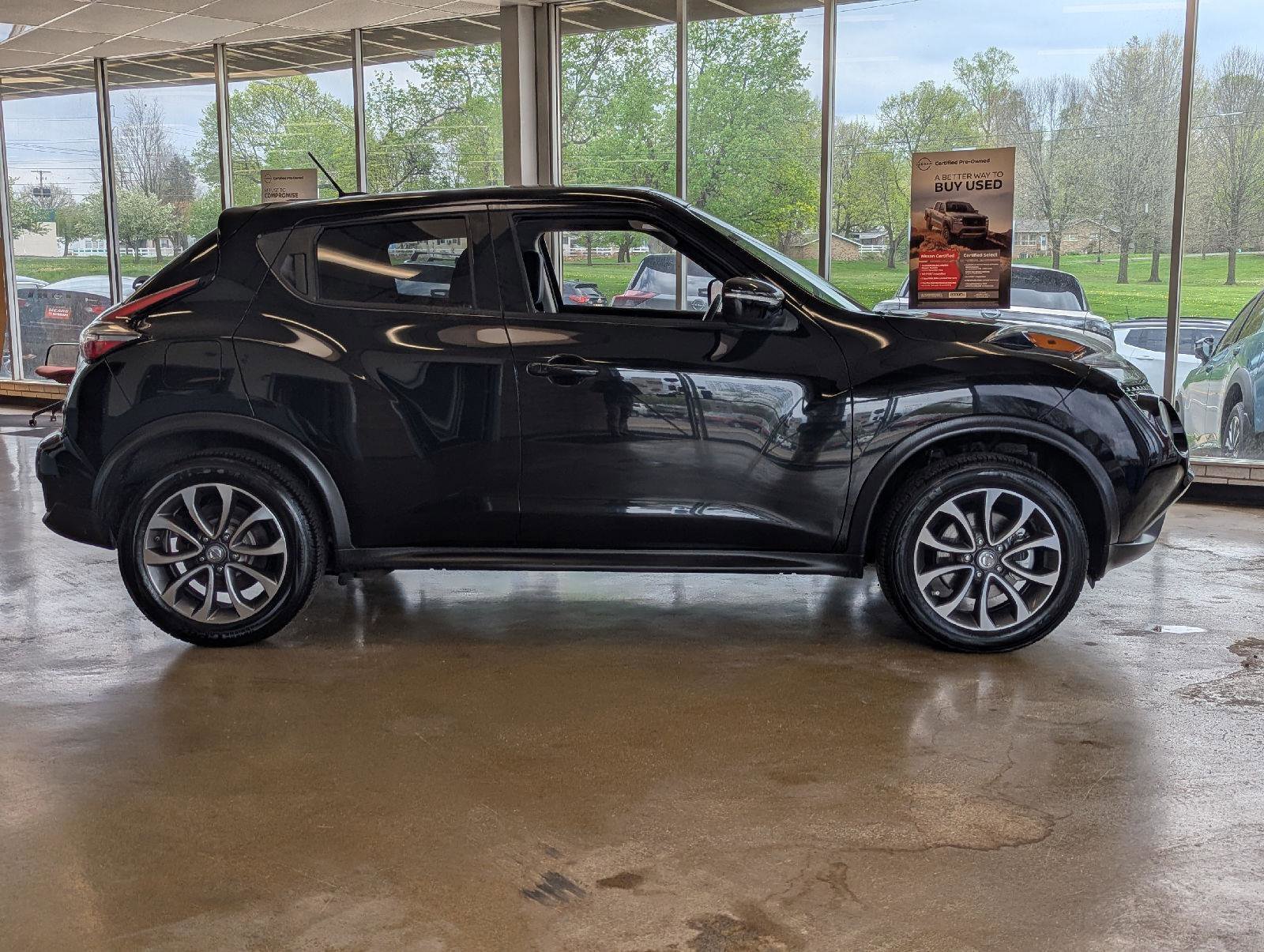 Used 2017 Nissan Juke SV AWD/4WD image 11