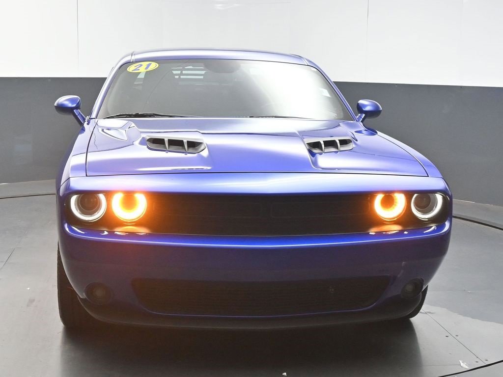 Used 2021 Dodge Challenger SXT w/ Blacktop Package image 3