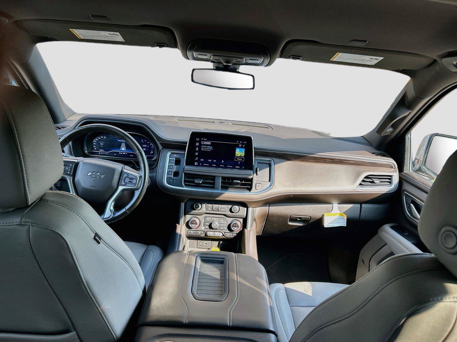 Used 2022 Chevrolet Tahoe Z71 w/ Luxury Package AWD/4WD image 18
