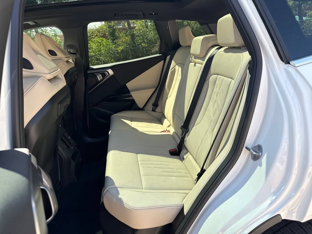 New 2026 BMW X3 xDrive30i w/ Convenience Package AWD/4WD image 23