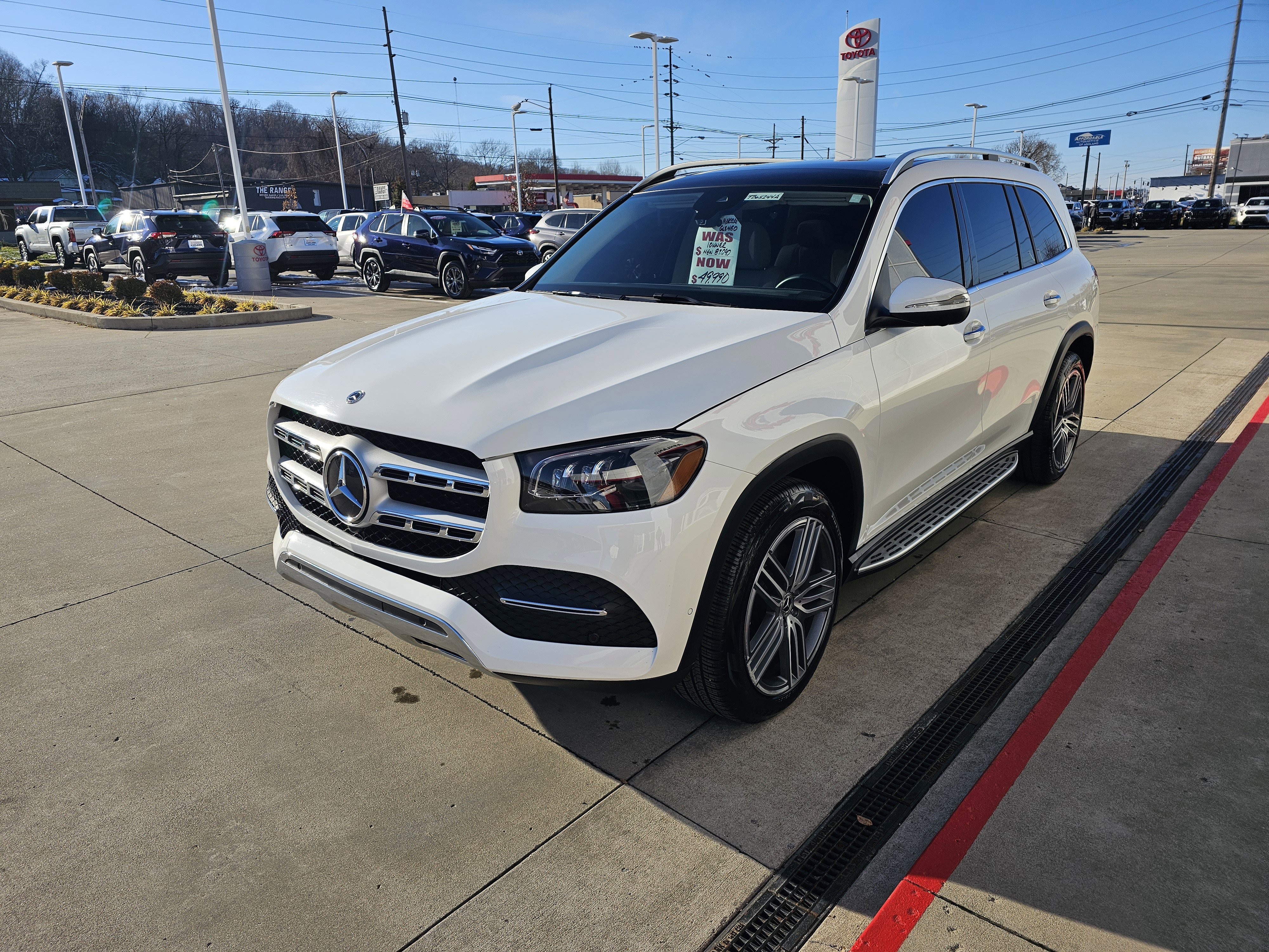 Used 2023 Mercedes-Benz GLS 450 4MATIC image 12