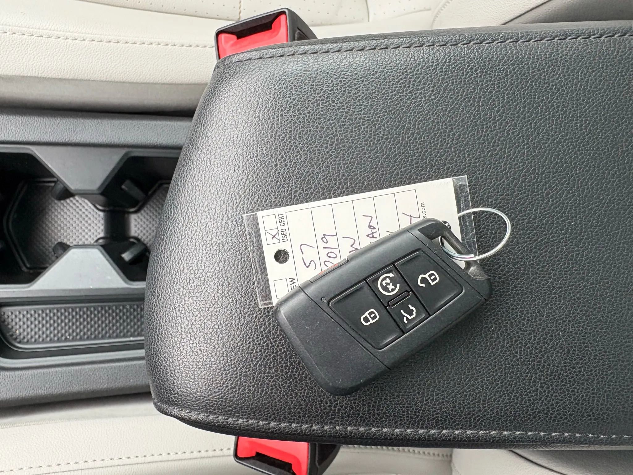 Used 2019 Volkswagen Tiguan SEL image 28