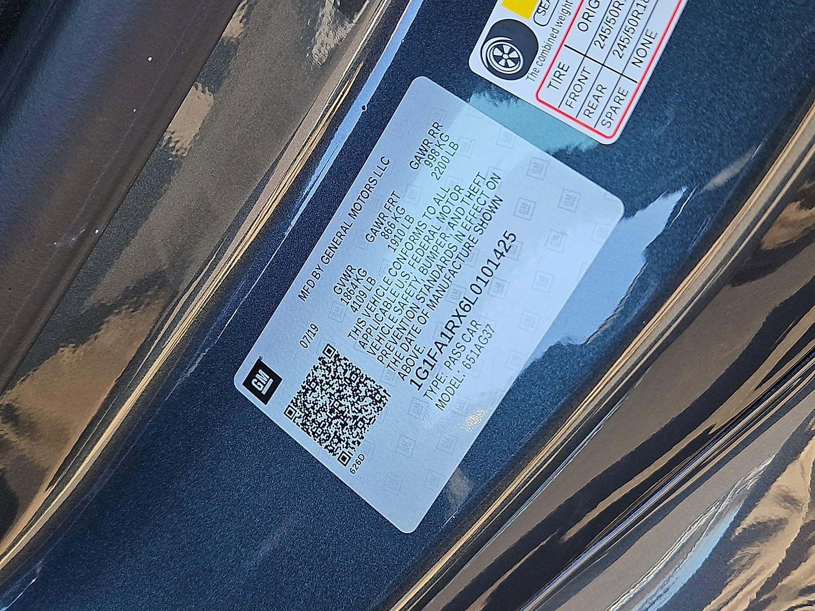 Used 2020 Chevrolet Camaro LS image 26