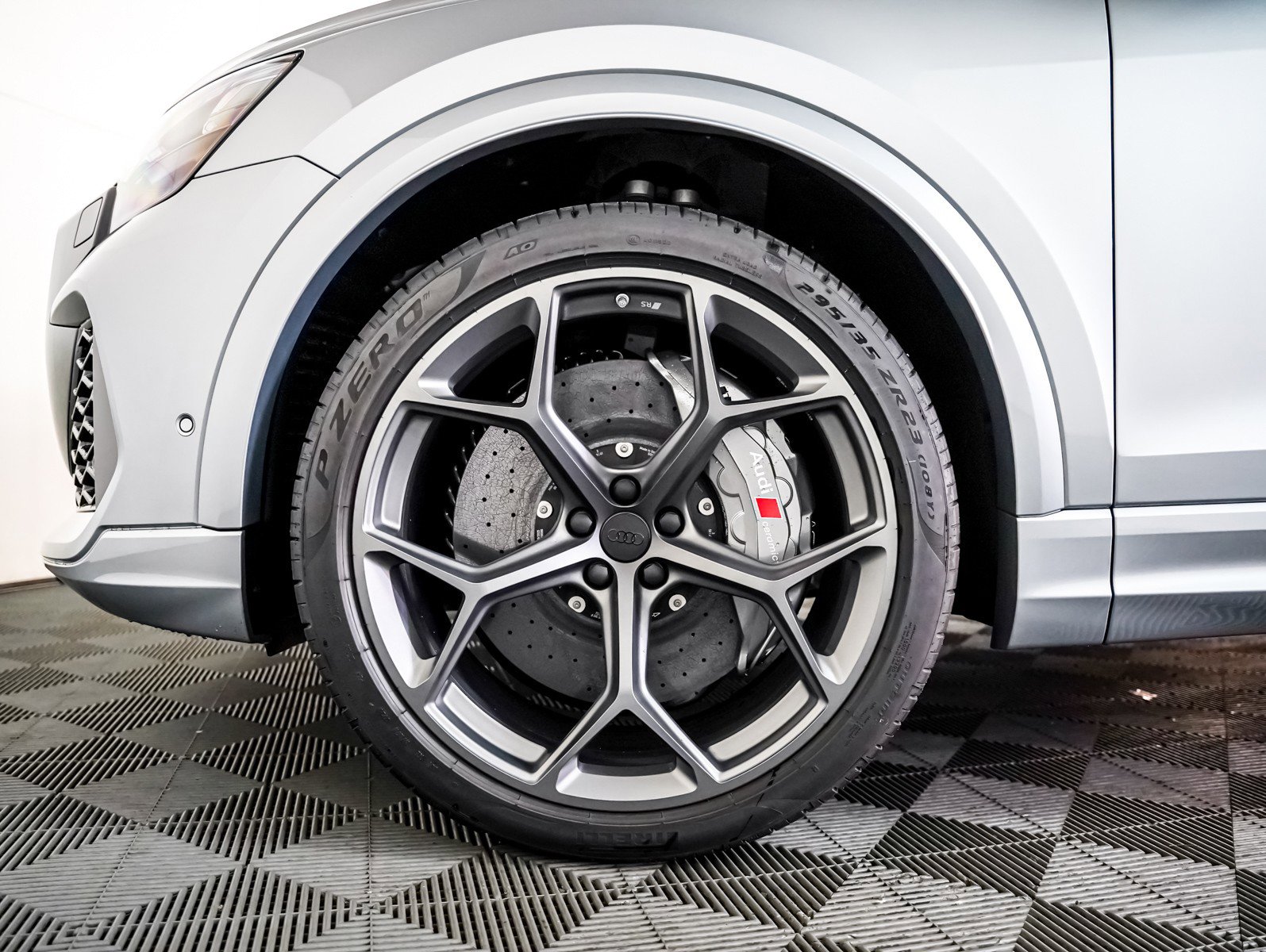 New 2026 Audi RS Q8 performance image 6