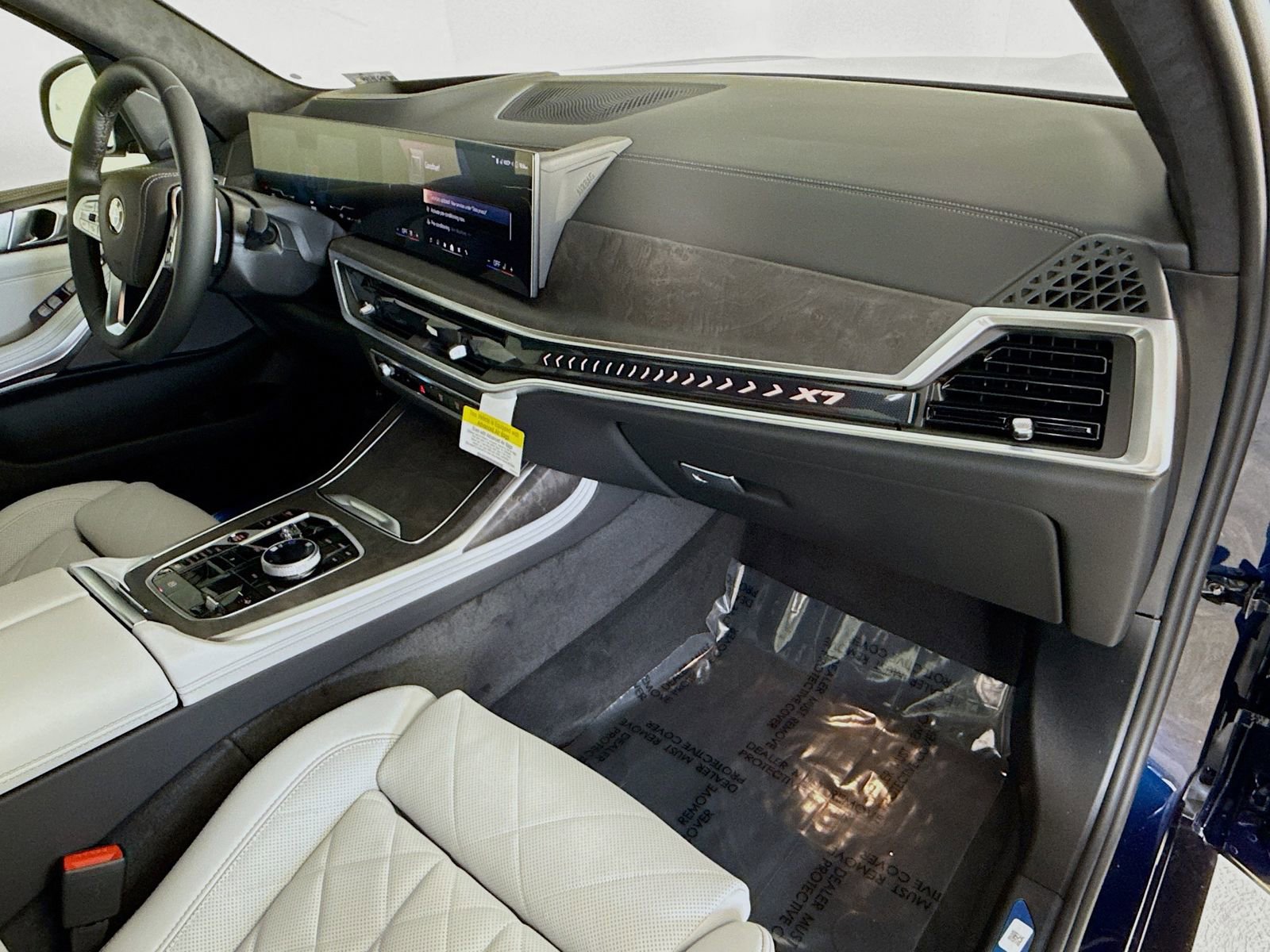 New 2026 BMW X7 xDrive40i image 32