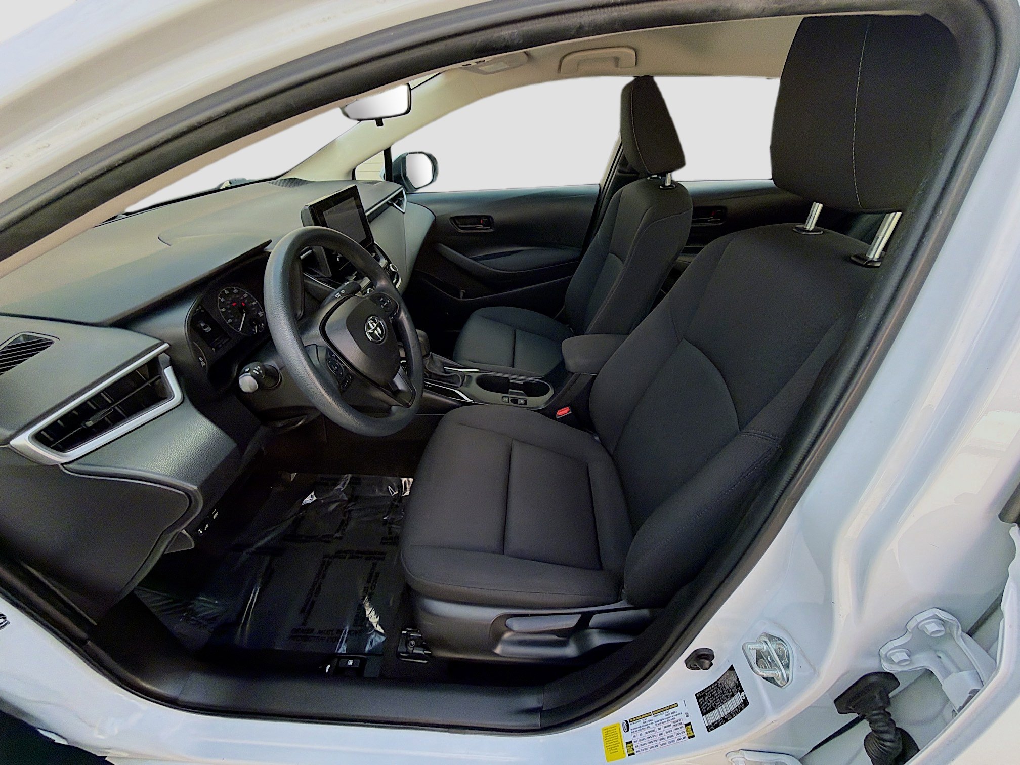 Used 2024 Toyota Corolla LE image 18