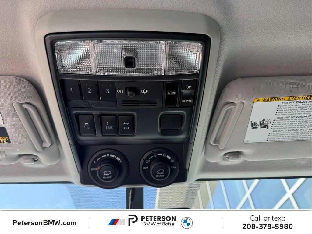 Used 2018 Toyota 4Runner TRD Off-Road Premium AWD/4WD image 25