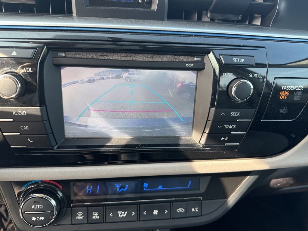 Used 2016 Toyota Corolla LE image 18