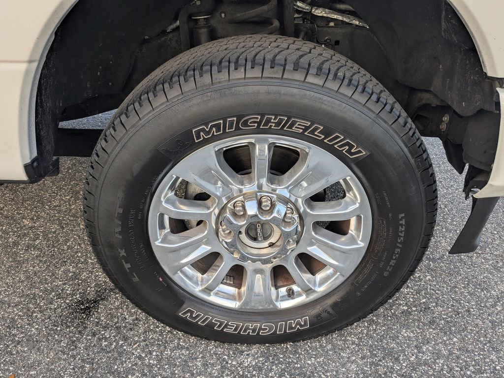 Used 2022 Ford F350 Limited image 11