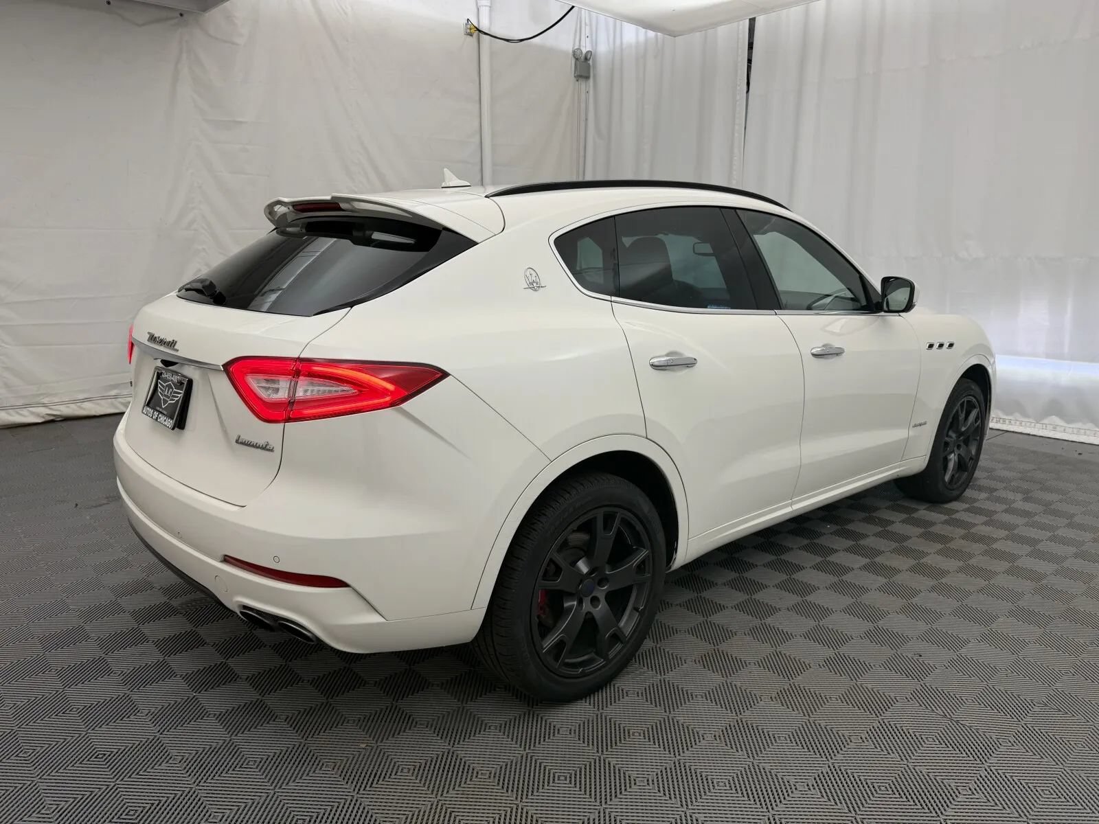 Used 2018 Maserati Levante GranSport AWD/4WD image 5