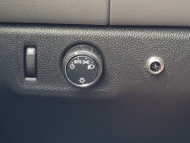 Used 2015 Chevrolet Colorado W/T image 30