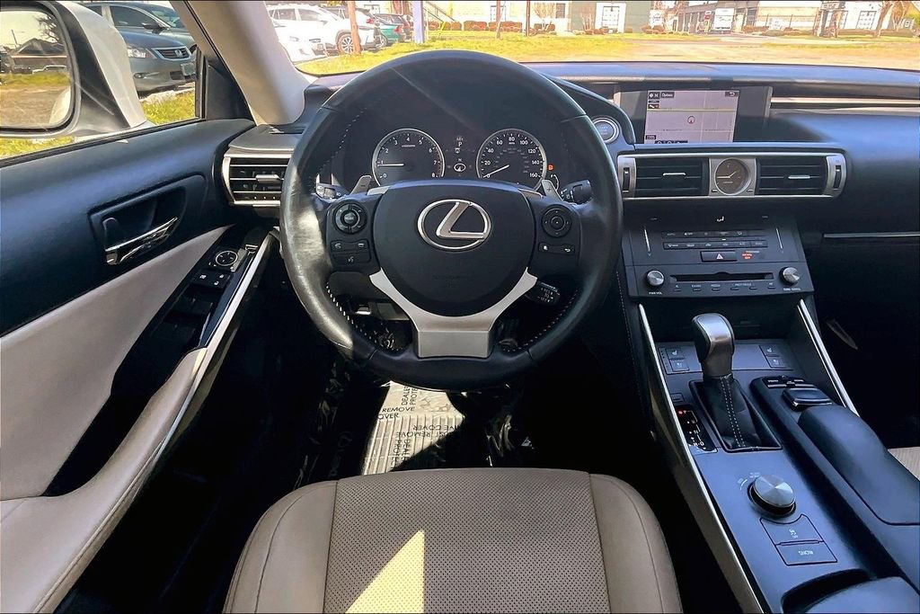 Used 2016 Lexus IS 300 AWD w/ Navigation System Package image 7