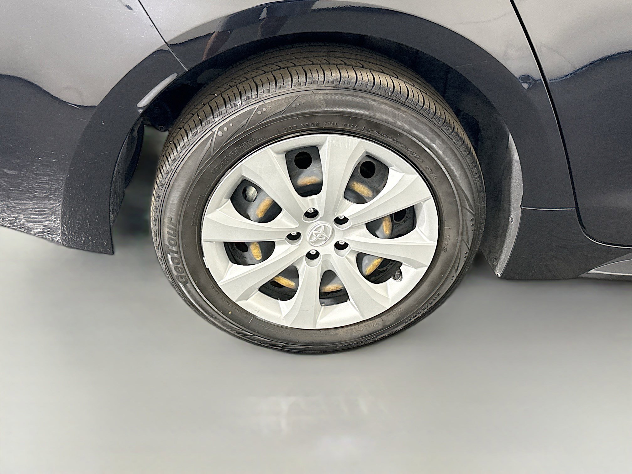Used 2024 Toyota Corolla LE FWD image 32
