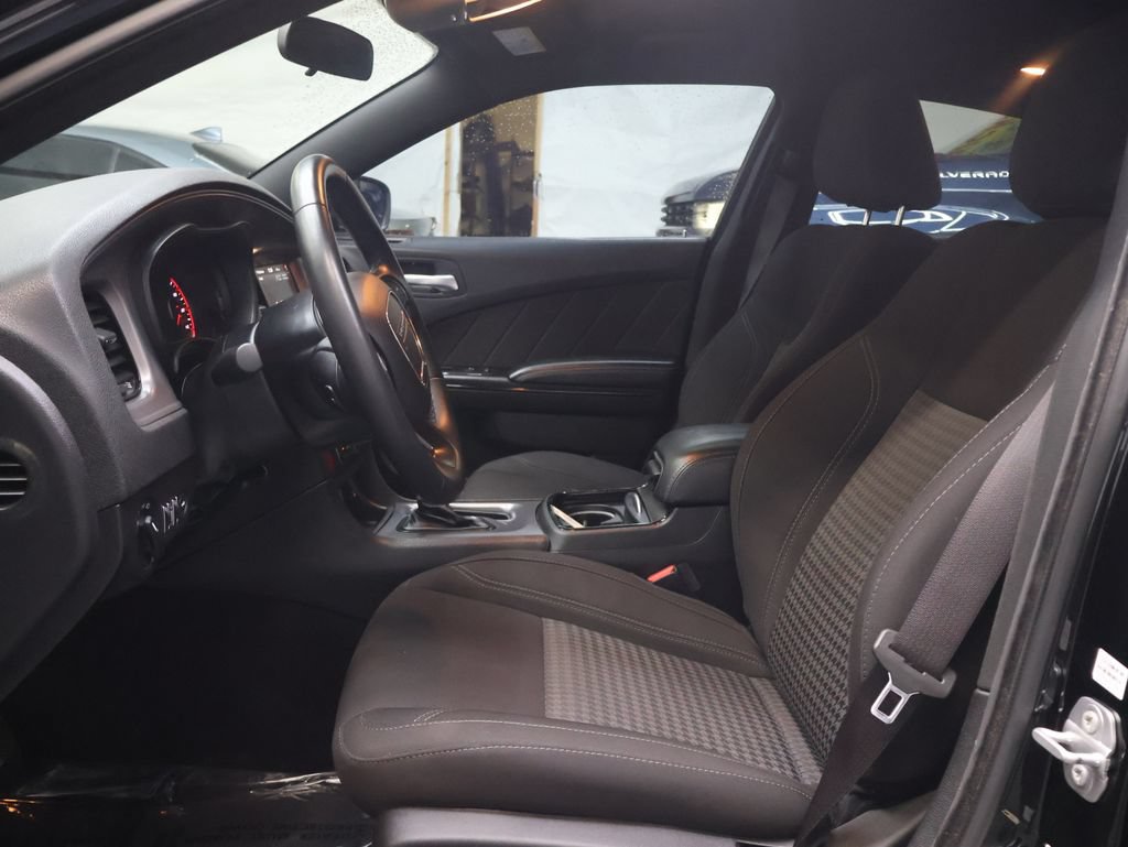 Used 2023 Dodge Charger SXT w/ Blacktop Package RWD image 16