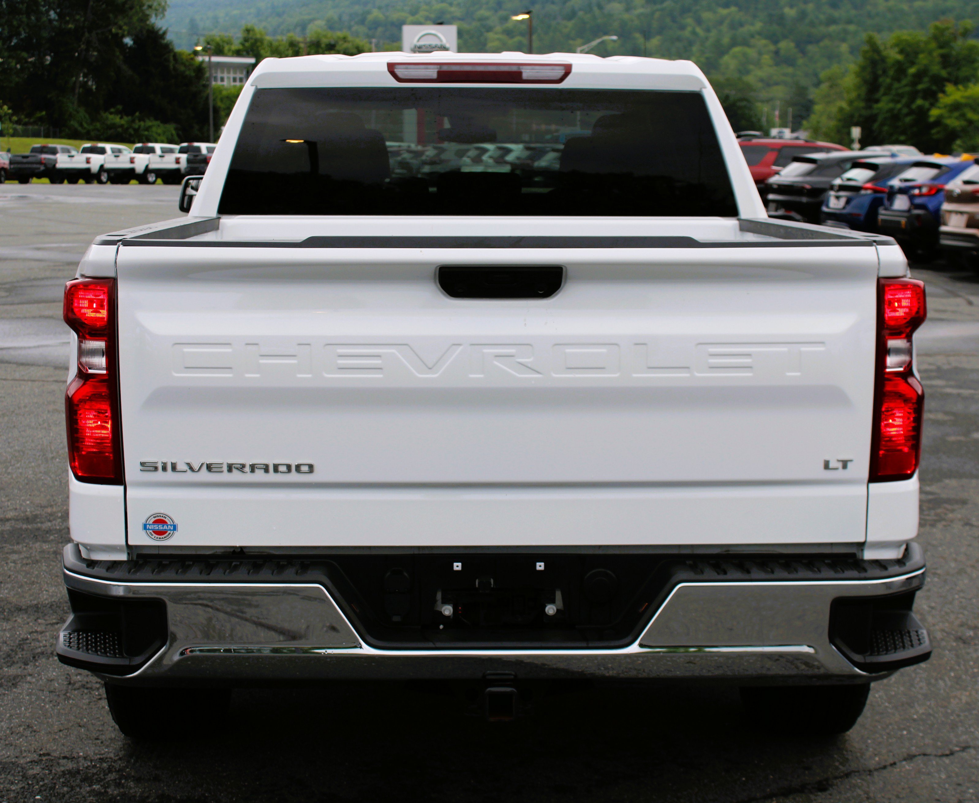 Used 2025 Chevrolet Silverado 1500 LT AWD/4WD image 9