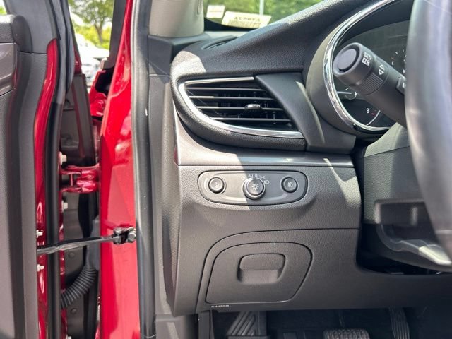 Used 2019 Buick Encore Essence w/ Experience Buick Package FWD image 28
