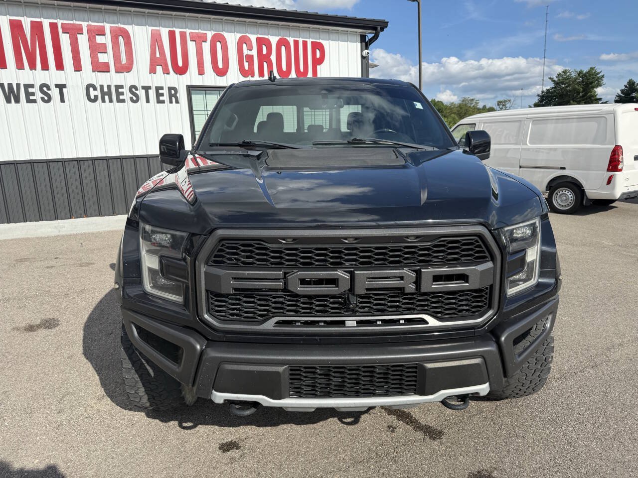 Used 2020 Ford F150 Raptor w/ Equipment Group 802A Luxury AWD/4WD image 3
