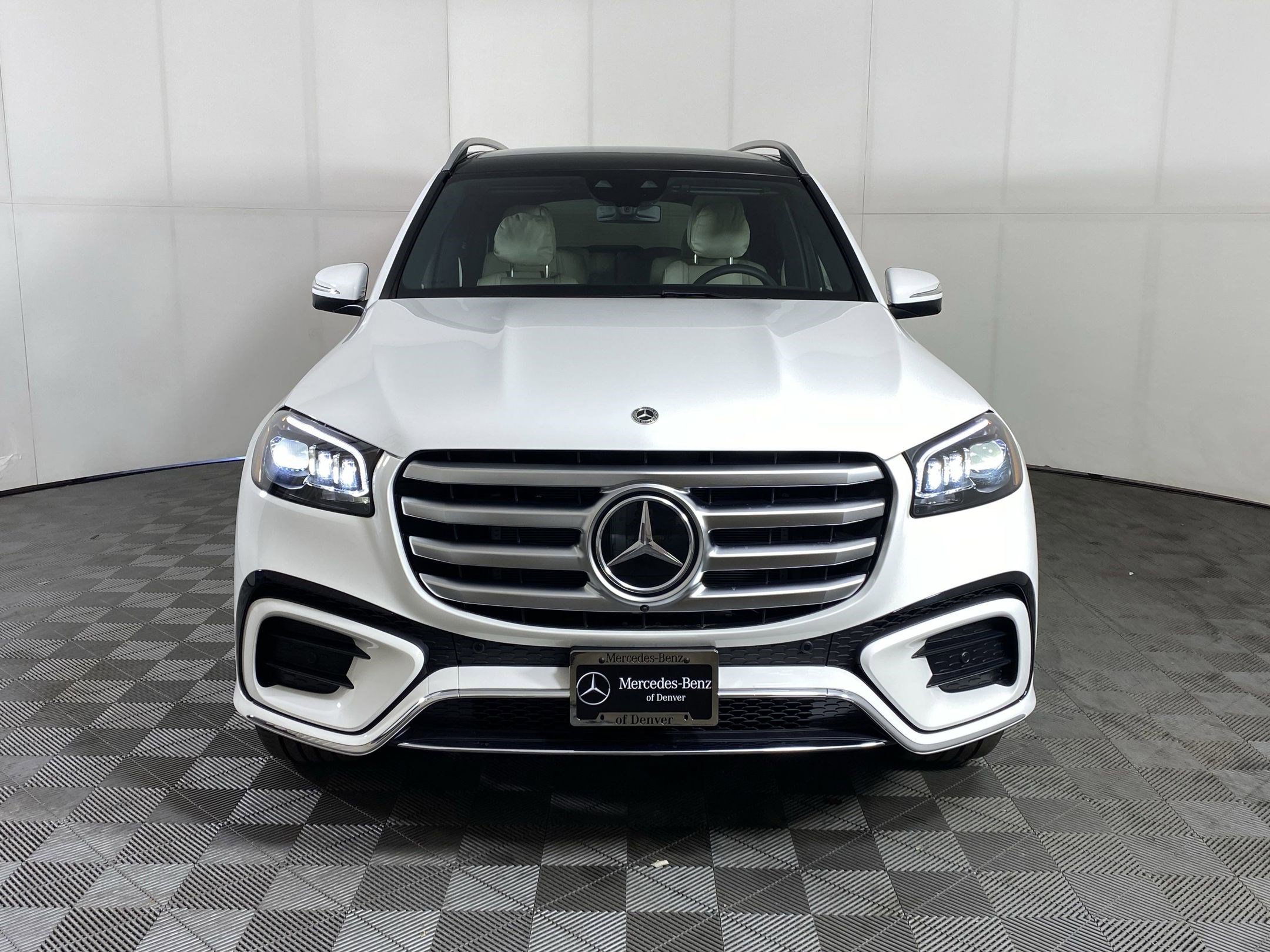 New 2025 Mercedes-Benz GLS 580 4MATIC image 5