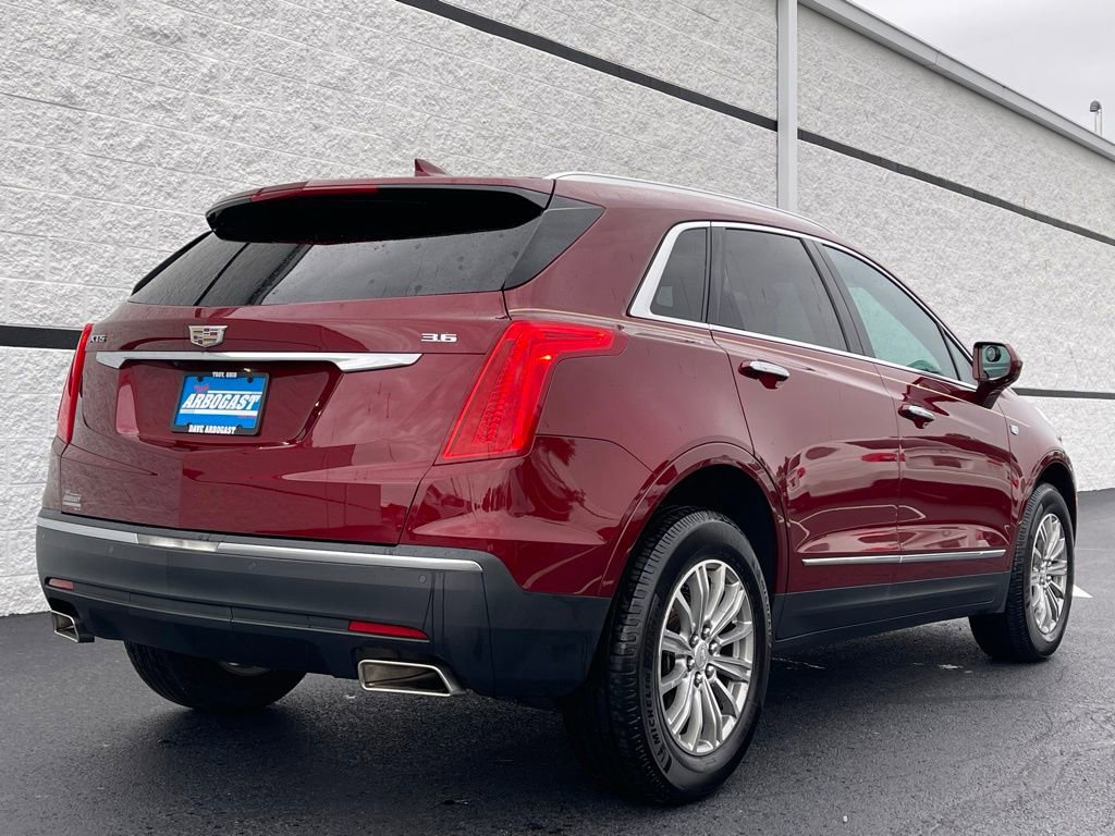 Used 2017 Cadillac XT5 Luxury w/ Driver Awareness Package FWD image 7