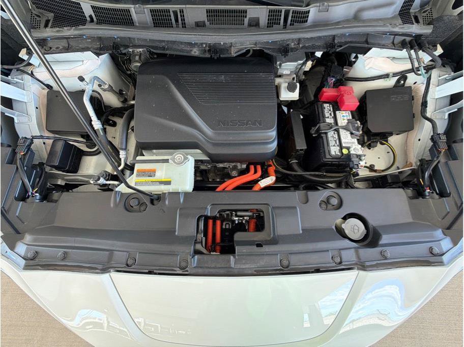 Used 2025 Nissan Leaf S FWD image 28