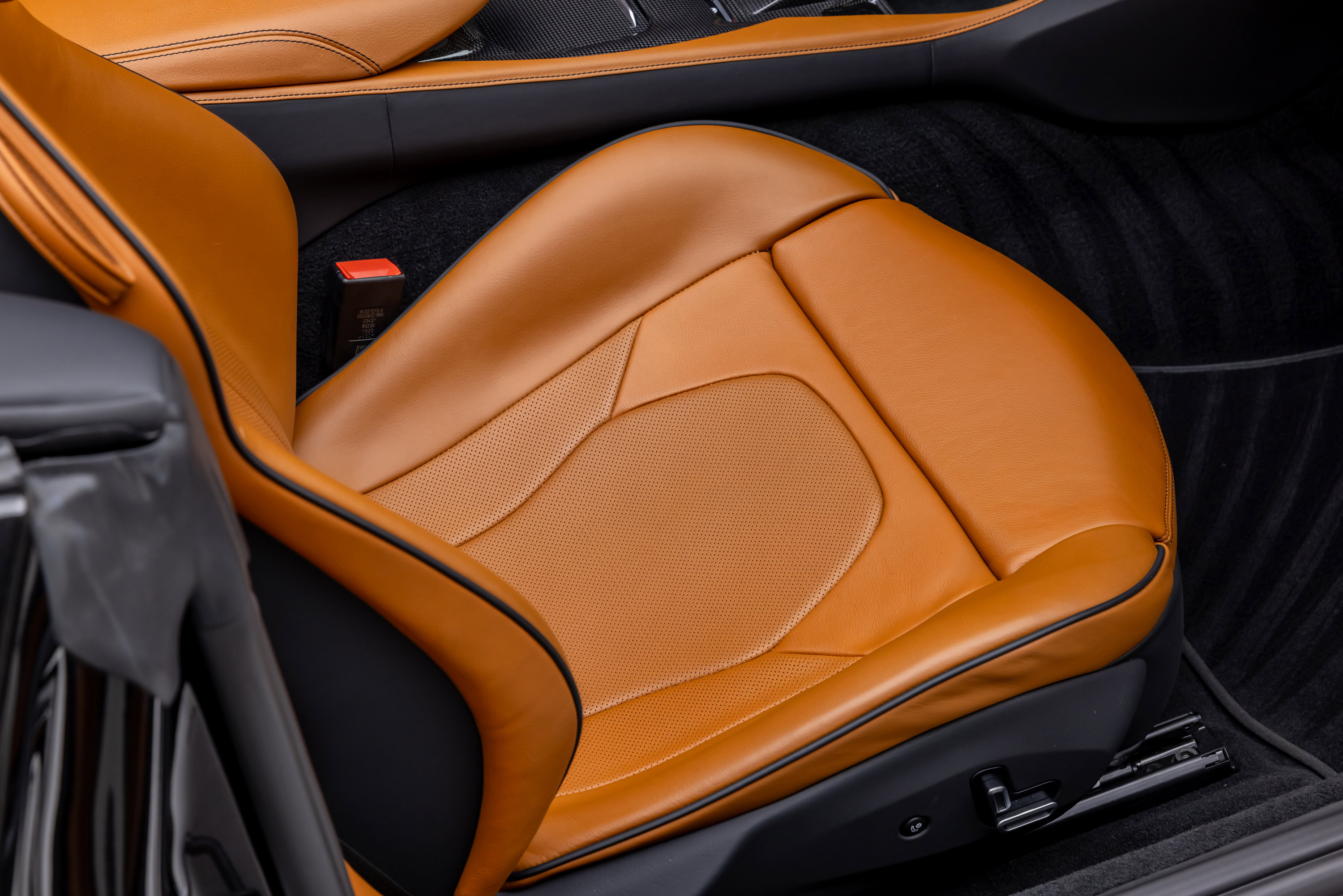 Certified 2023 Ferrari Portofino M RWD image 71