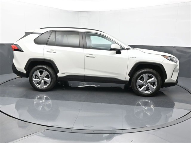 Used 2021 Toyota RAV4 XLE Premium image 6