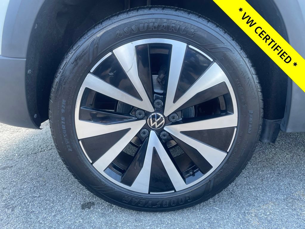 Certified 2023 Volkswagen Taos SE FWD image 12