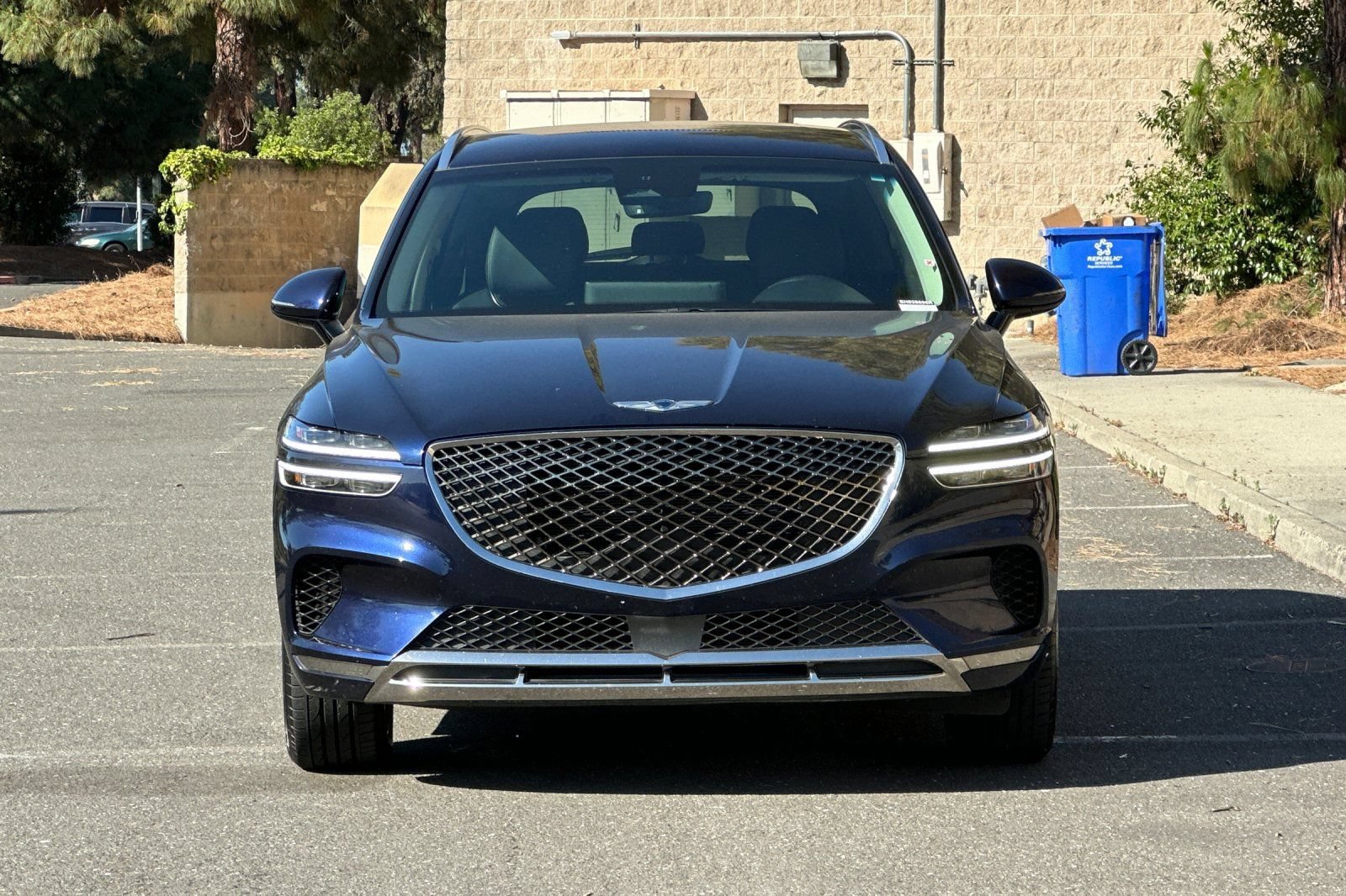 Used 2025 Genesis GV70 2.5T AWD/4WD image 8