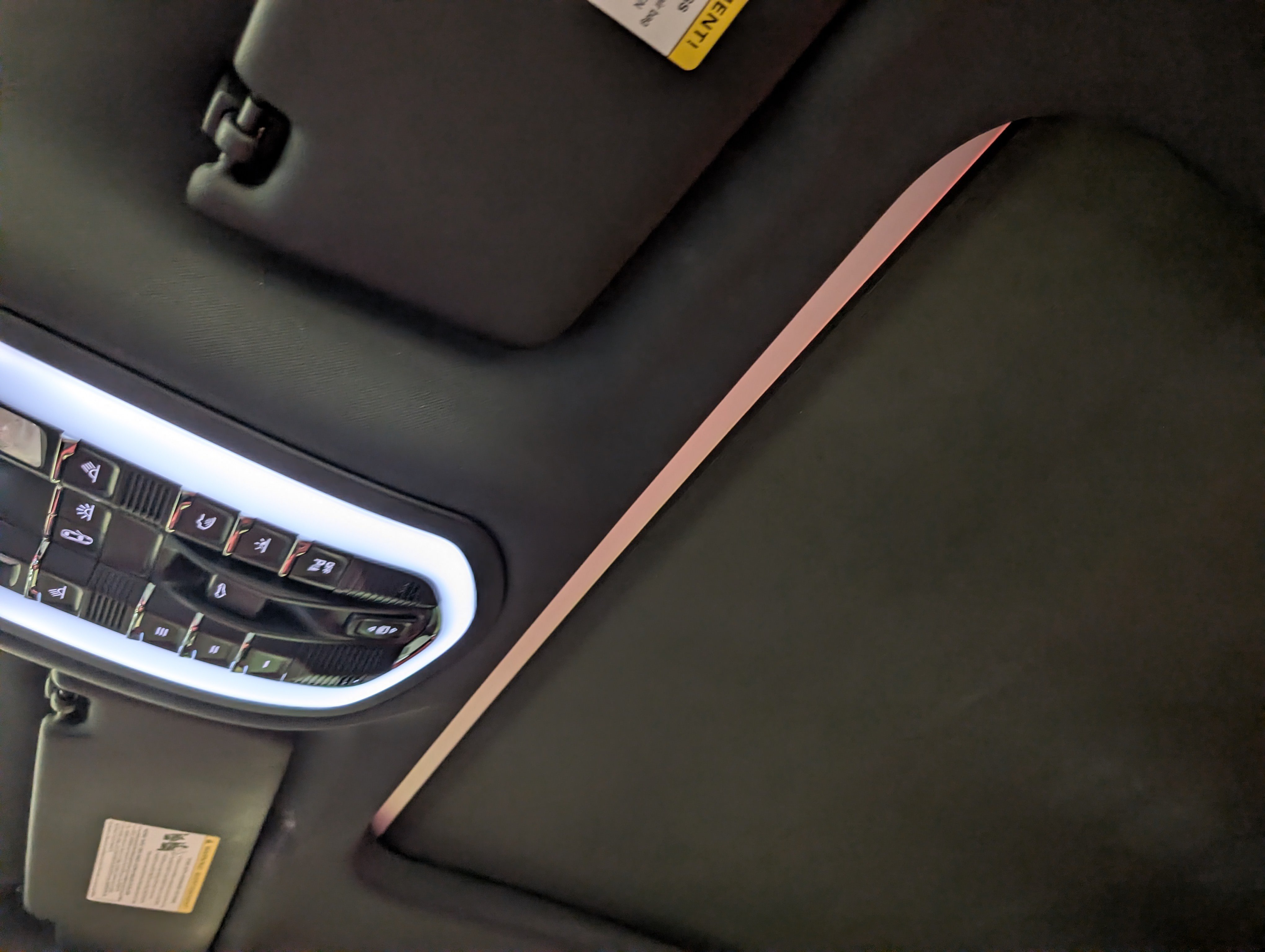 Certified 2025 Porsche Macan S AWD/4WD image 41