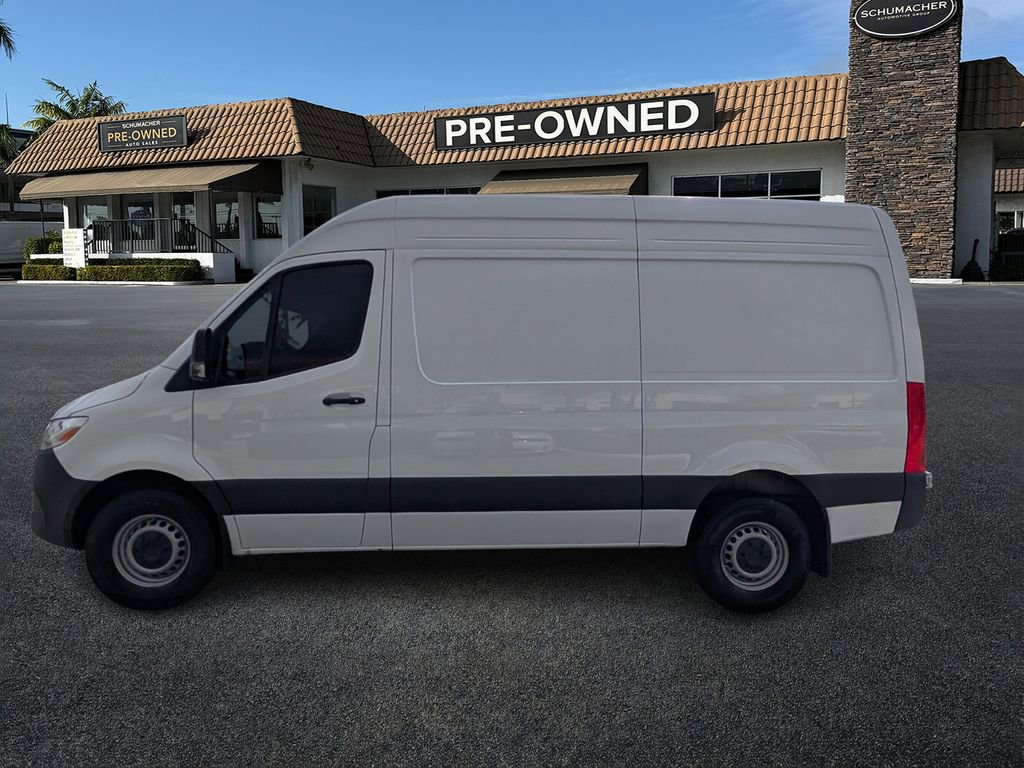 Used 2025 Mercedes-Benz Sprinter 2500 image 4