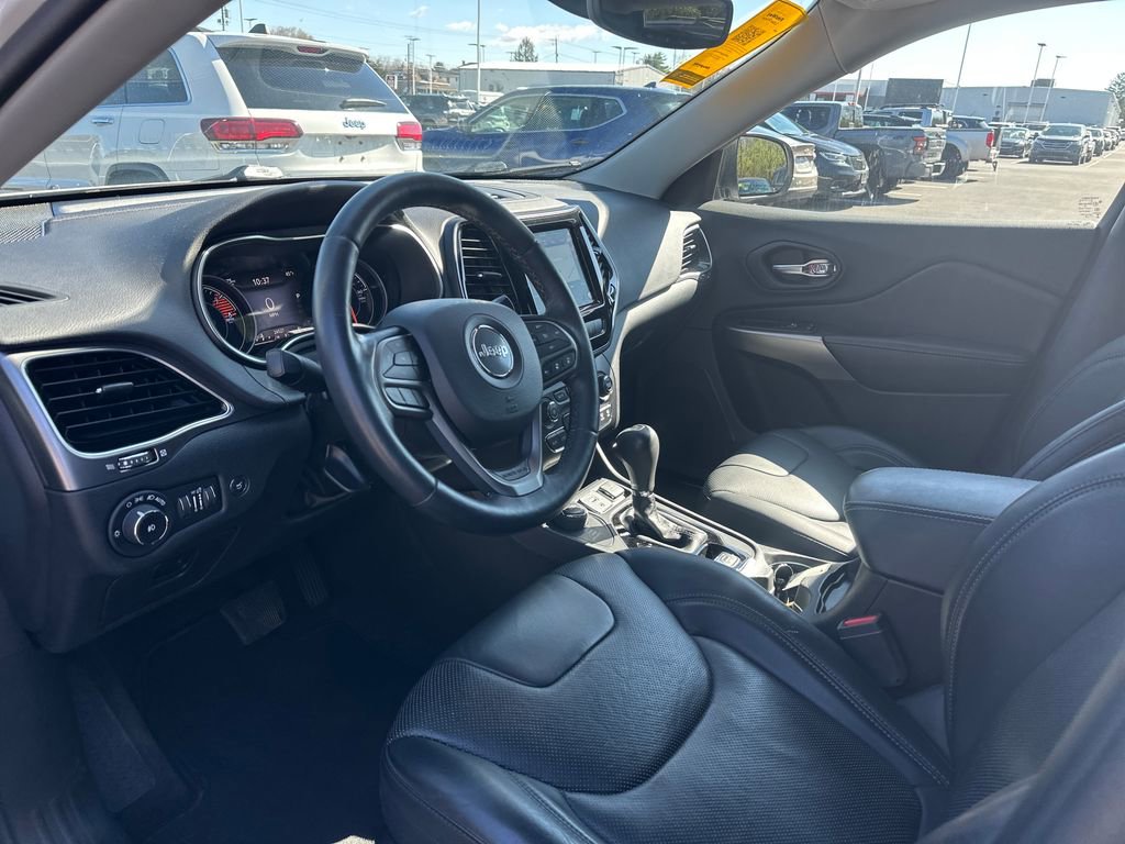 Used 2019 Jeep Cherokee Limited w/ Luxury Group image 9