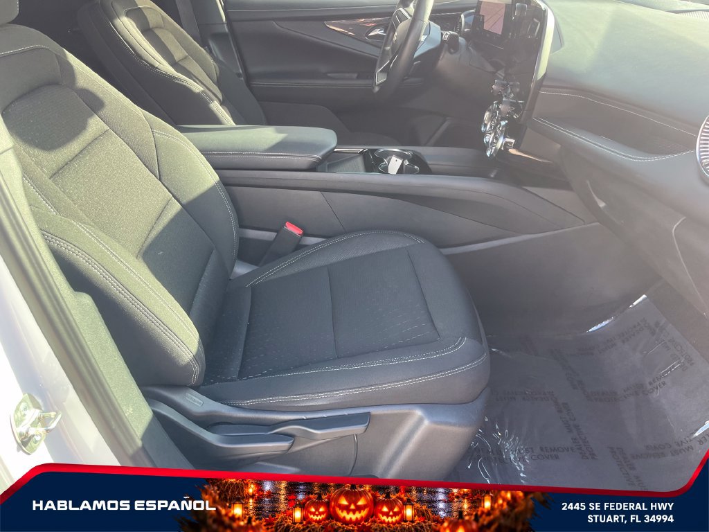 Used 2025 Chevrolet Blazer EV LT AWD/4WD image 19